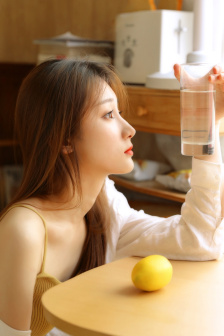 看着我是怎么吃你的水蜜桃完整版